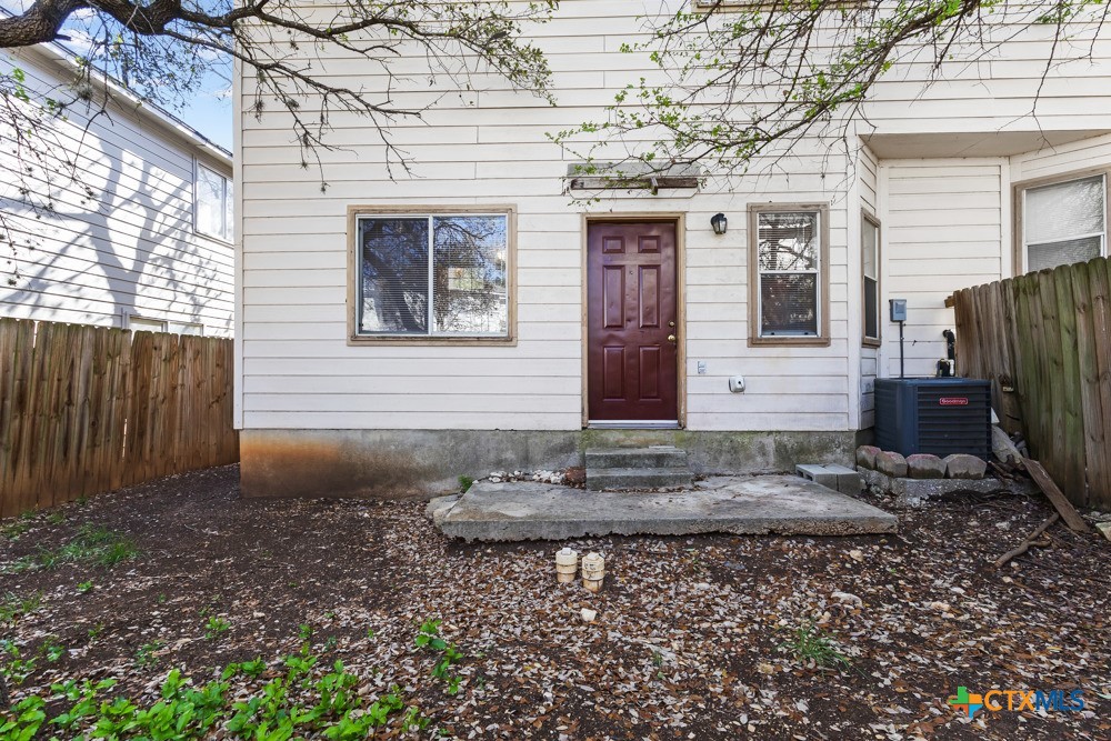 832 Sagewood Trail