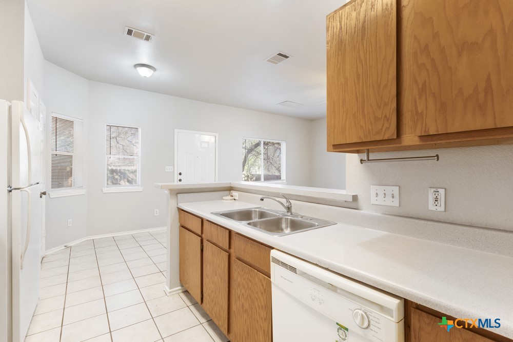 832 Sagewood Trail