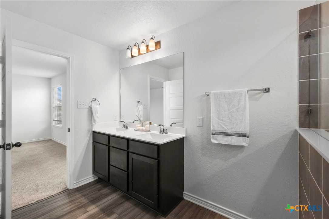 4703 Plaza Center