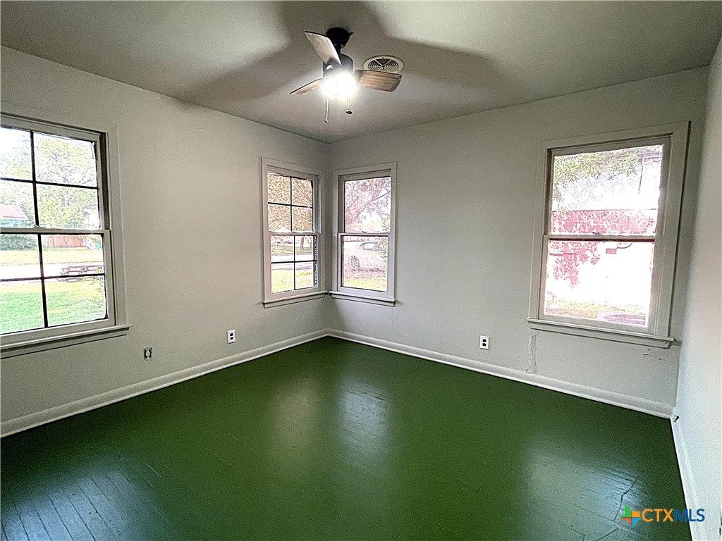 2405 E Mimosa Avenue