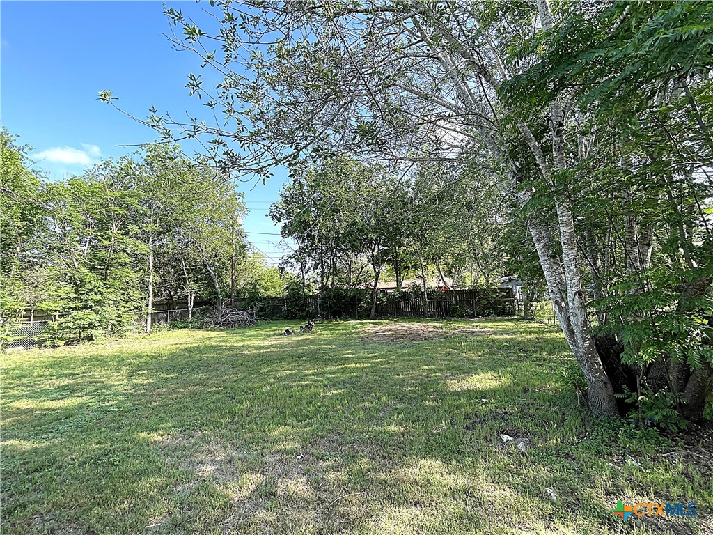 2405 E Mimosa Avenue