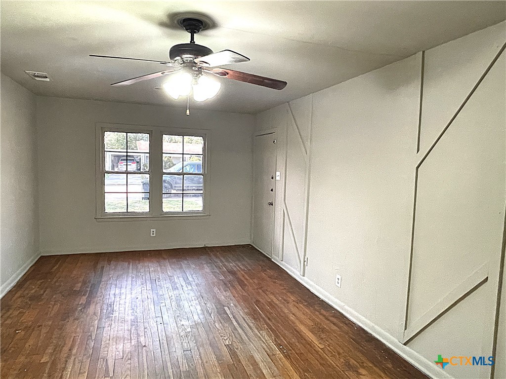 2405 E Mimosa Avenue