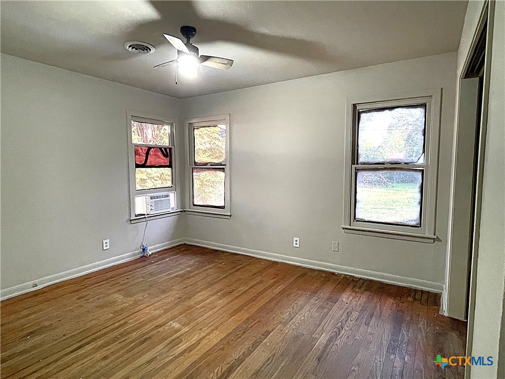2405 E Mimosa Avenue