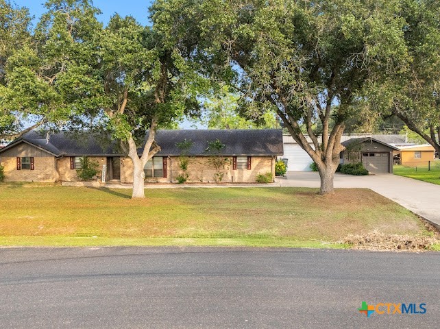 906 Mead Road