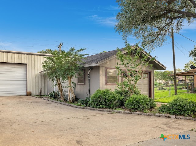 906 Mead Road