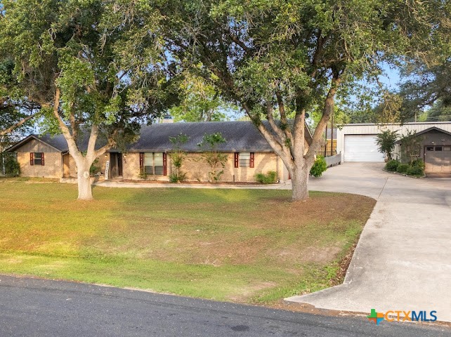 906 Mead Road