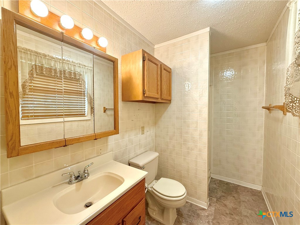 109 River Road