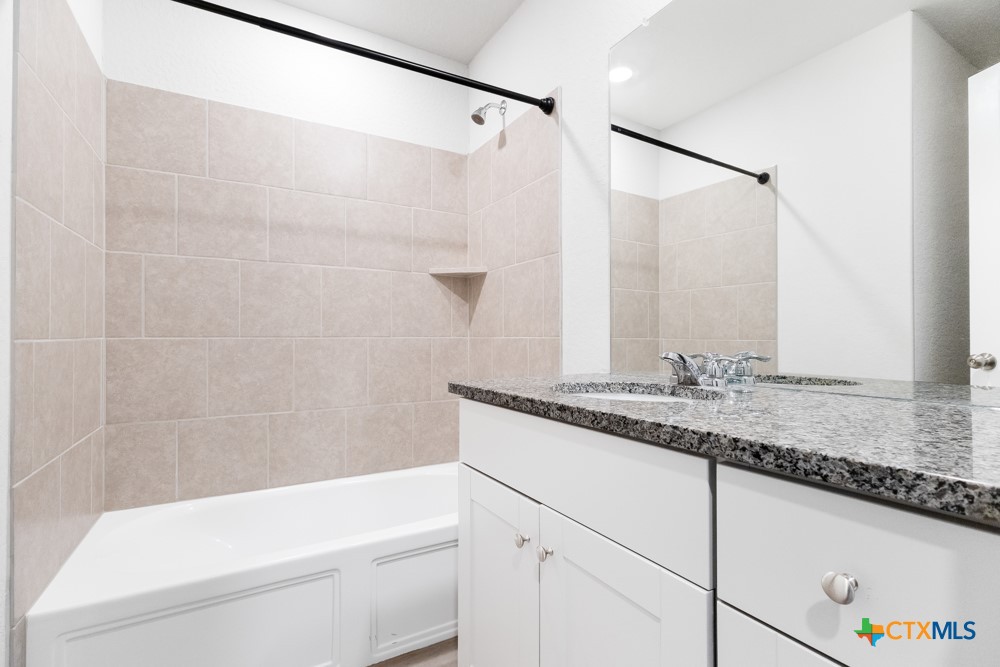 2834 Calandra Lark