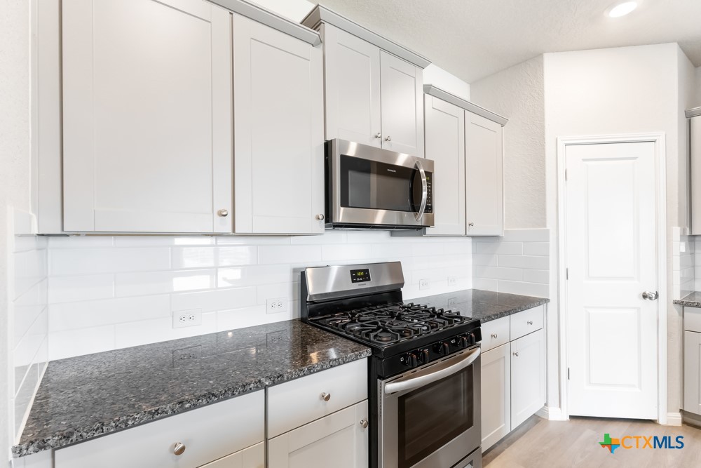 2834 Calandra Lark