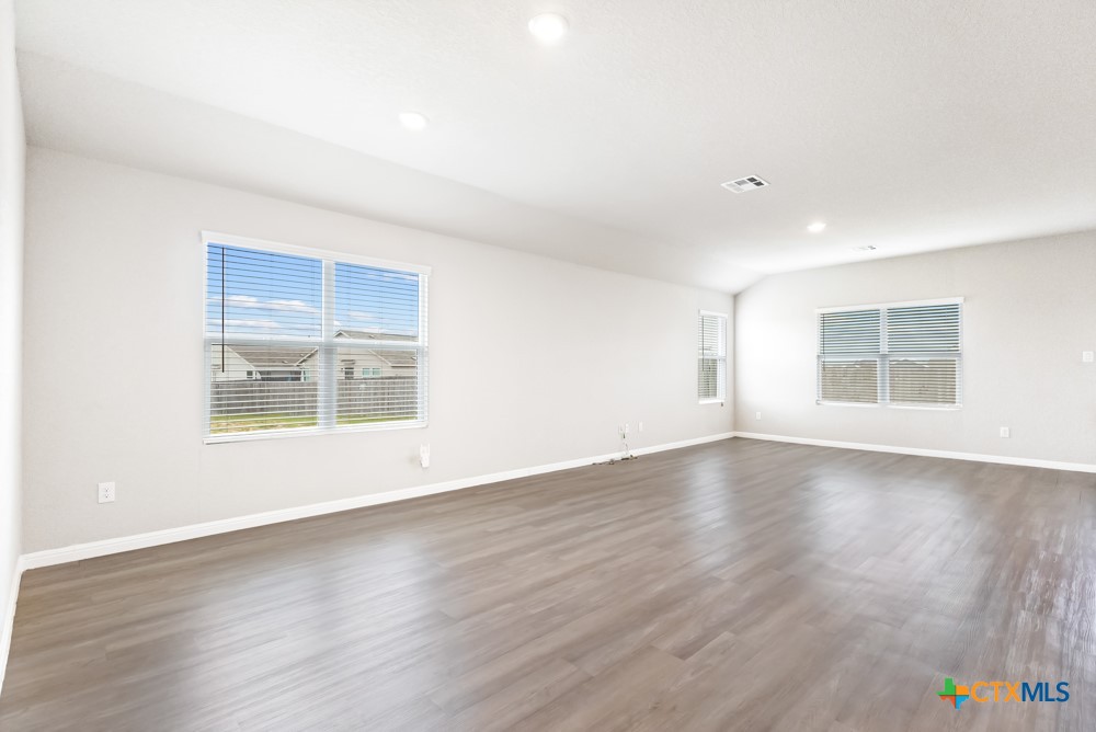 2834 Calandra Lark