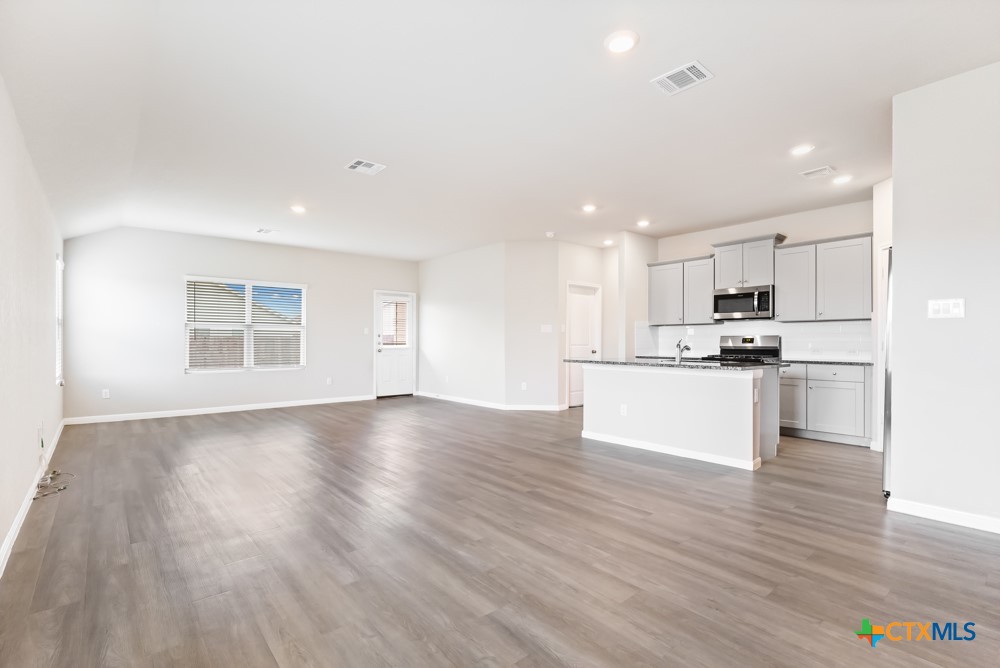 2834 Calandra Lark
