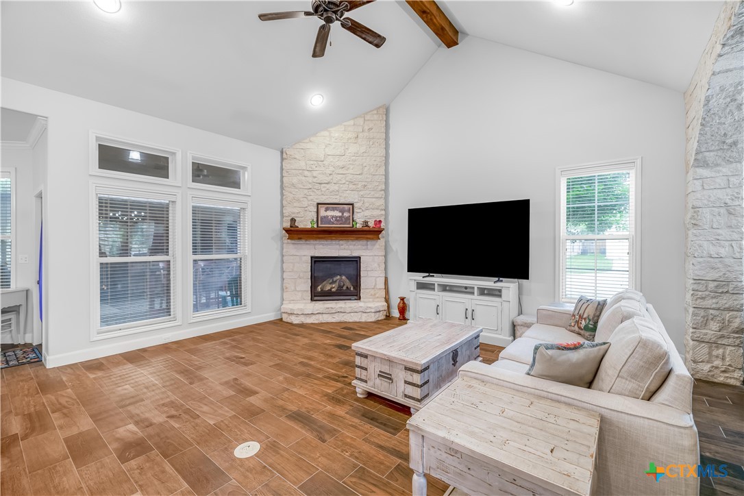 201 Amberglow Court
