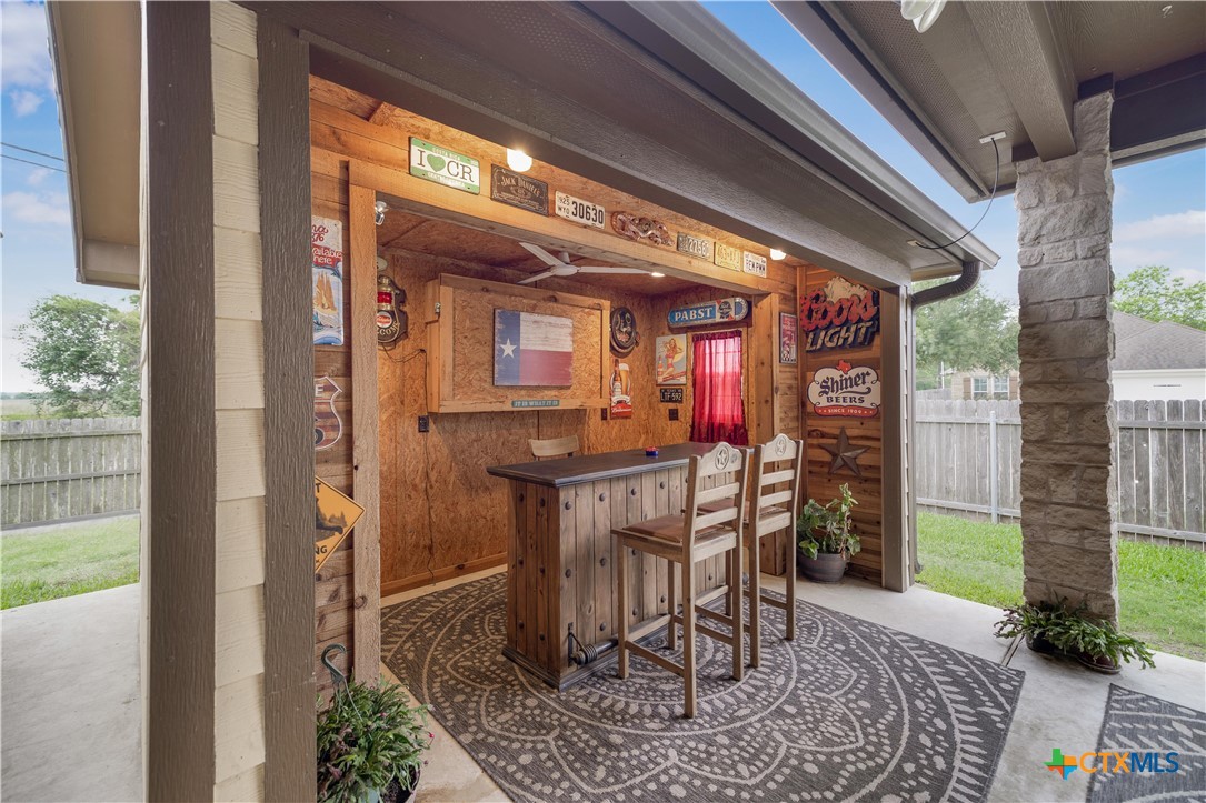 201 Amberglow Court