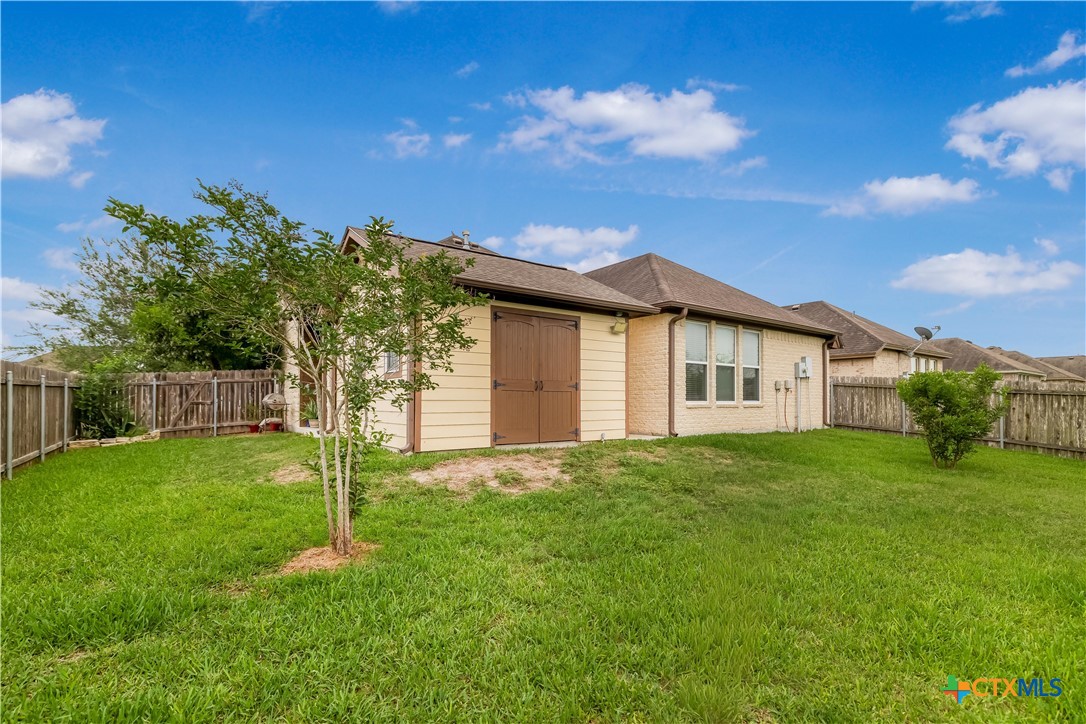 201 Amberglow Court