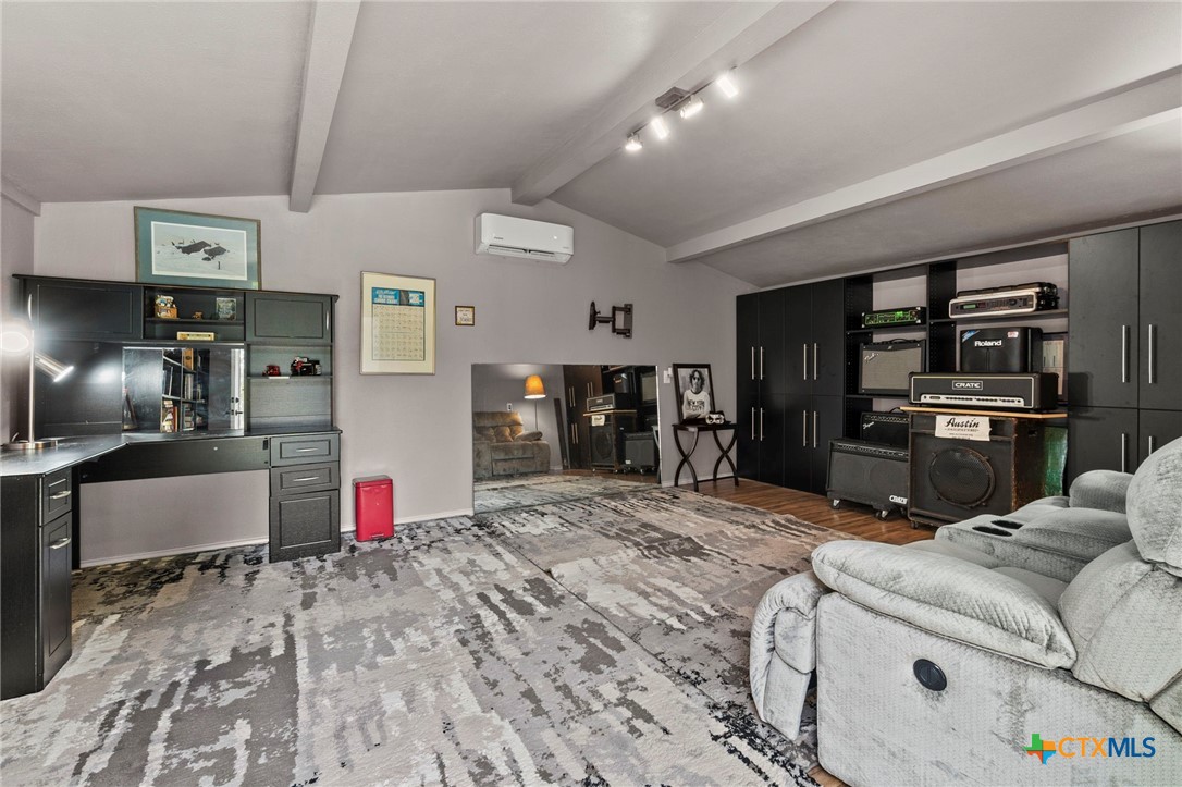 920 Queens Drive