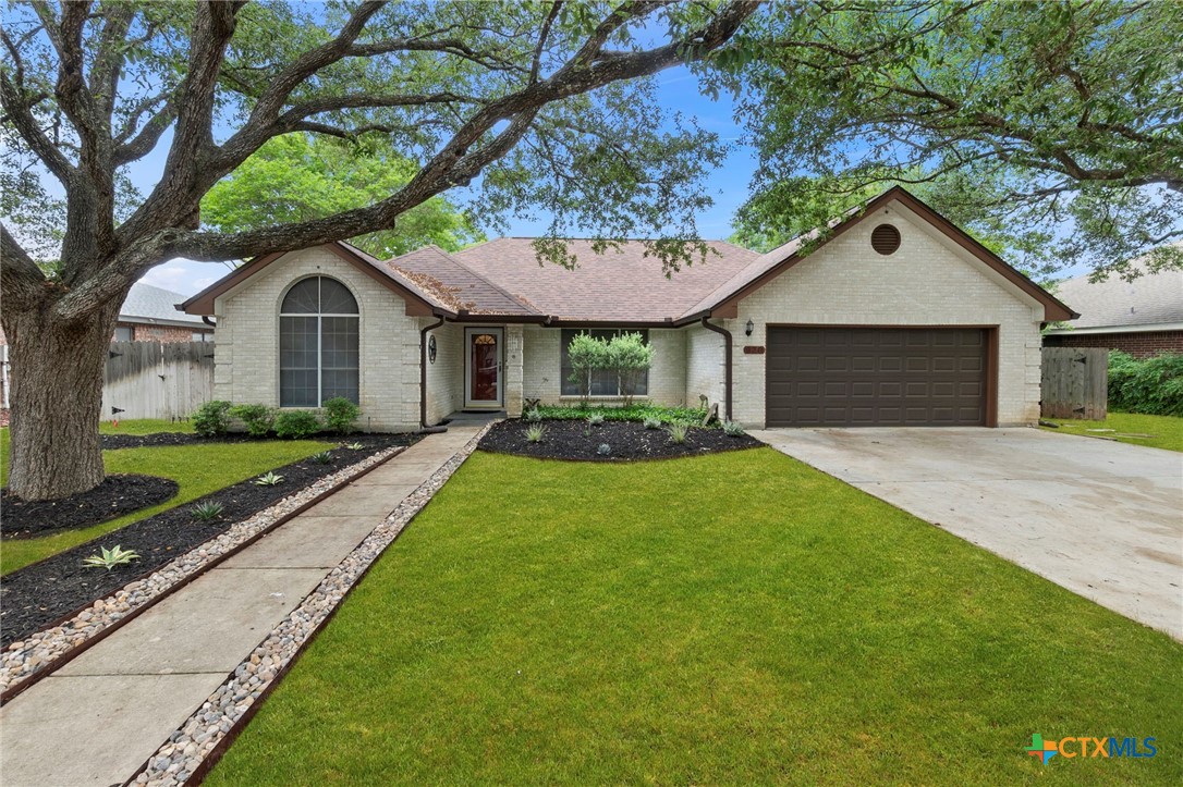 920 Queens Drive