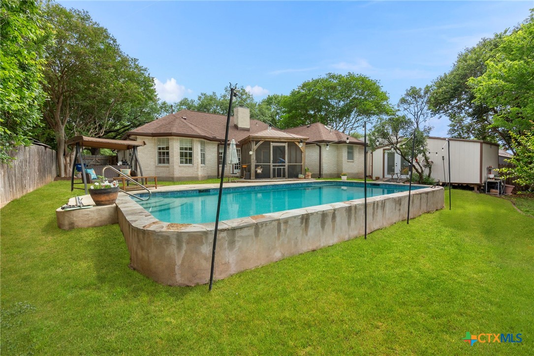 920 Queens Drive