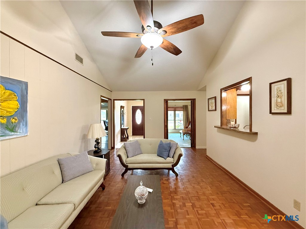 208 Richmond Drive