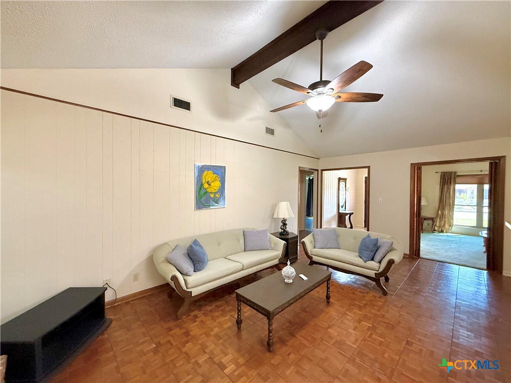 208 Richmond Drive