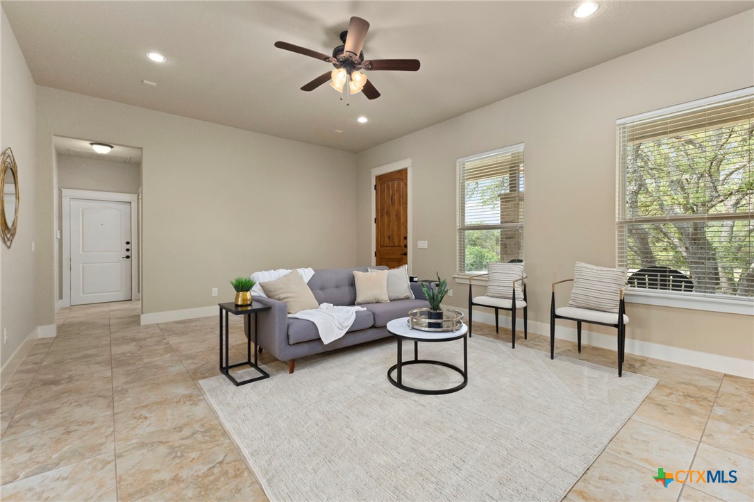 111 Swallow Ct Court