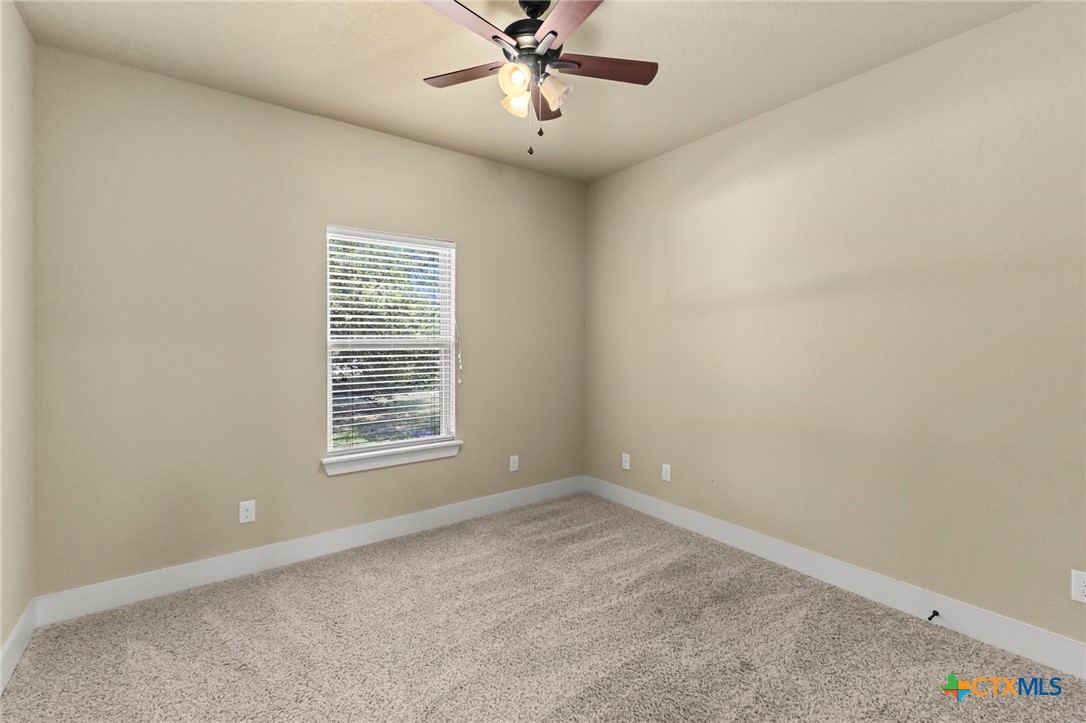 111 Swallow Ct Court