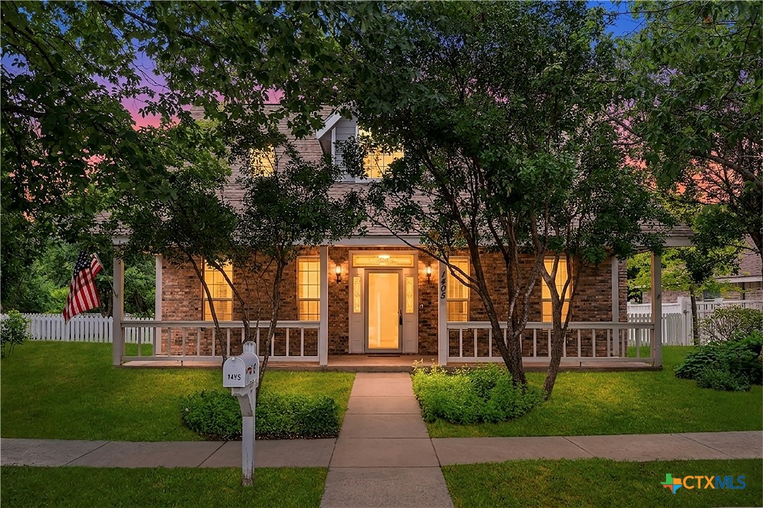 1405 Azalea Lane