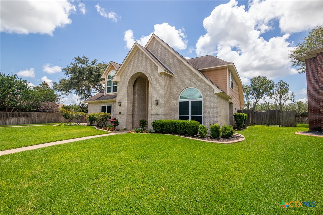 103 Eton Green