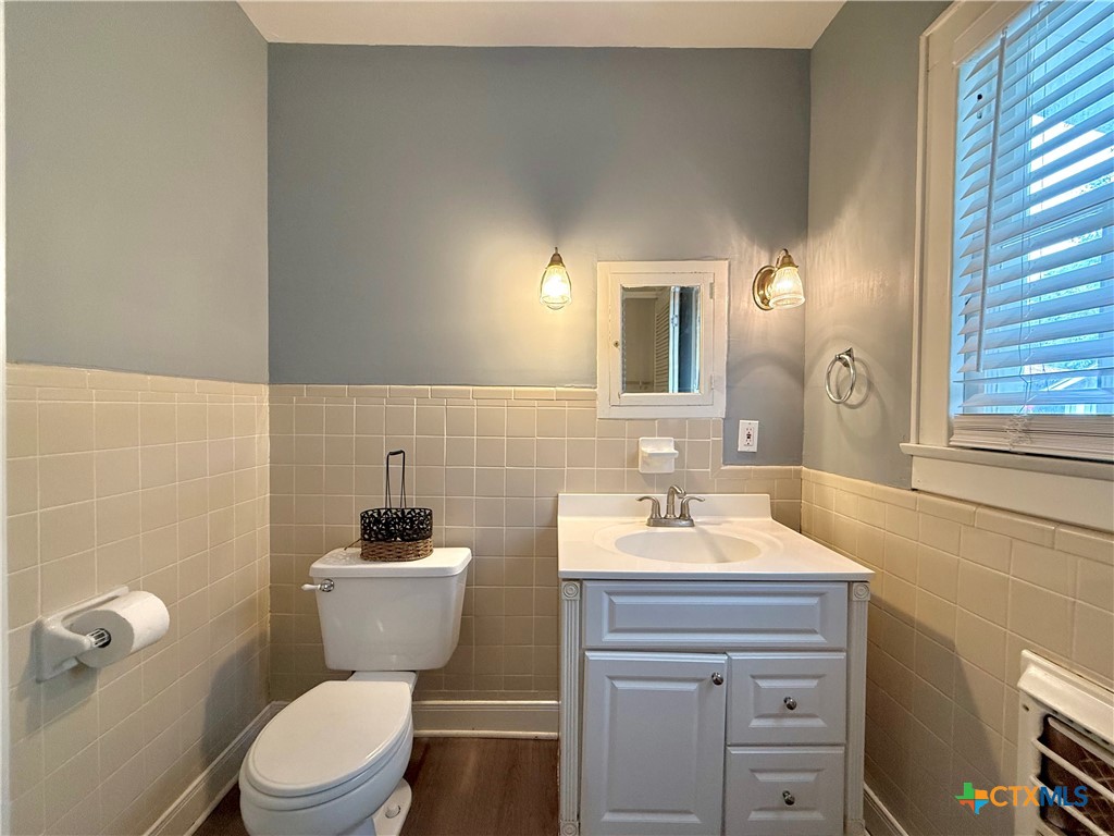 1403 N Bridge Street