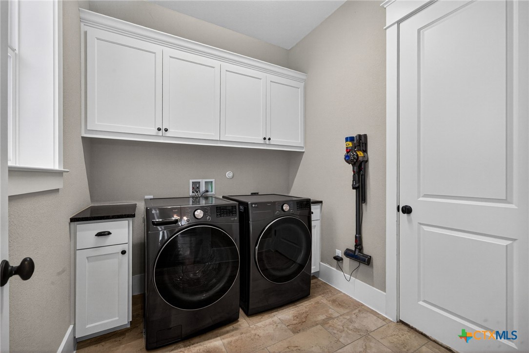 255 Retama Place