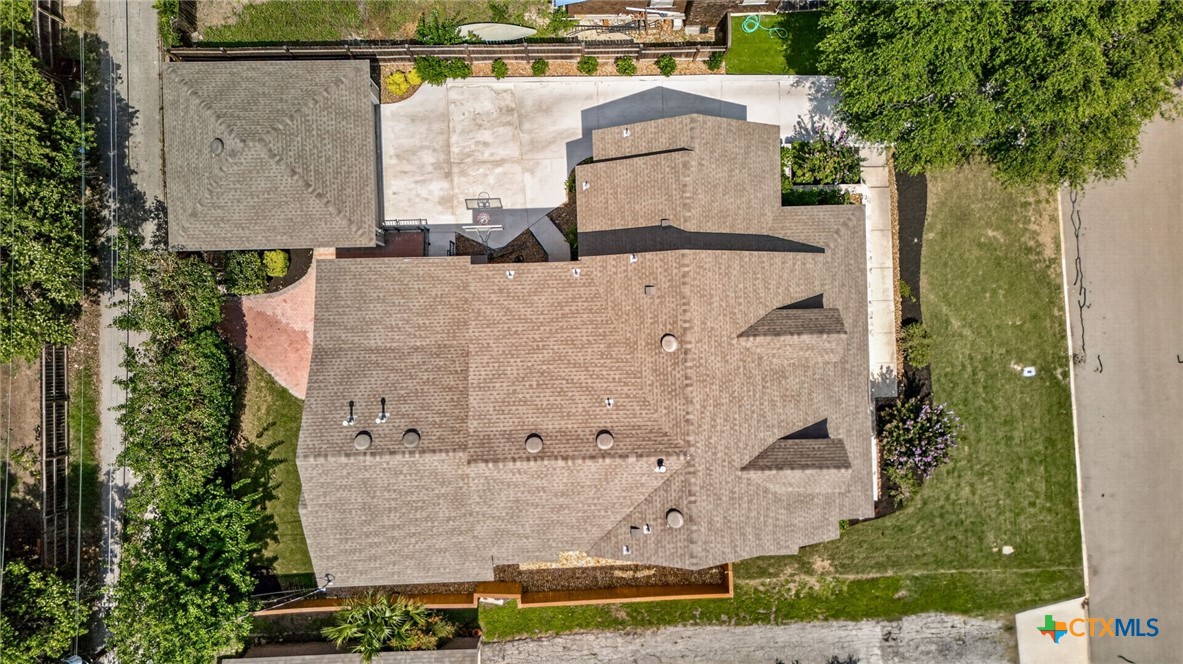 255 Retama Place