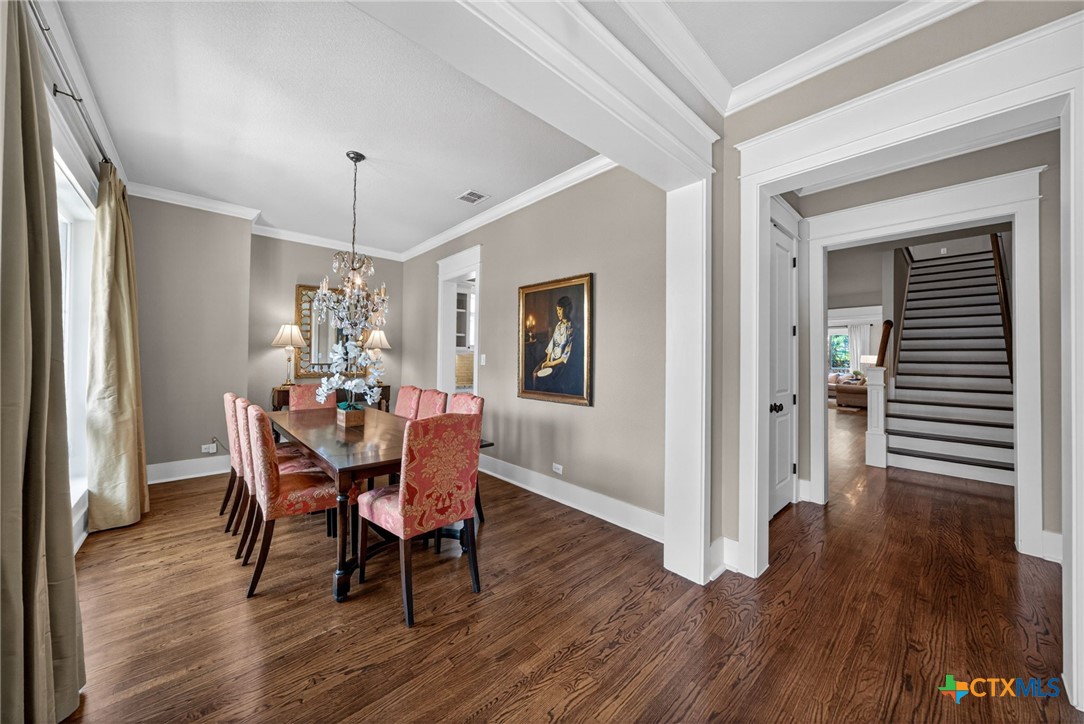 255 Retama Place
