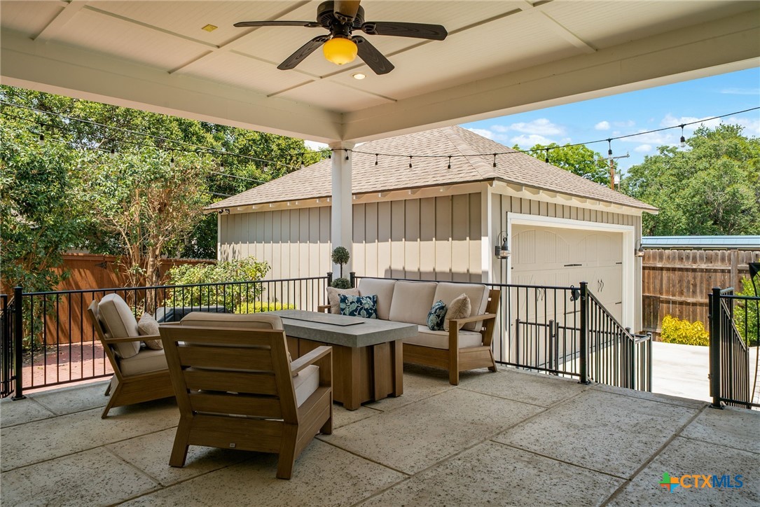 255 Retama Place