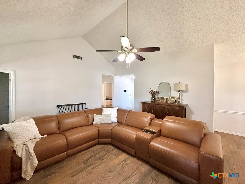 901 Taos Drive