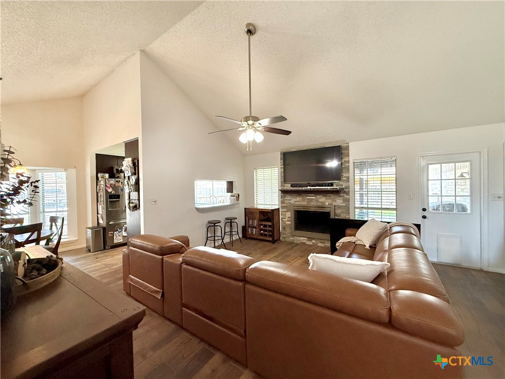 901 Taos Drive