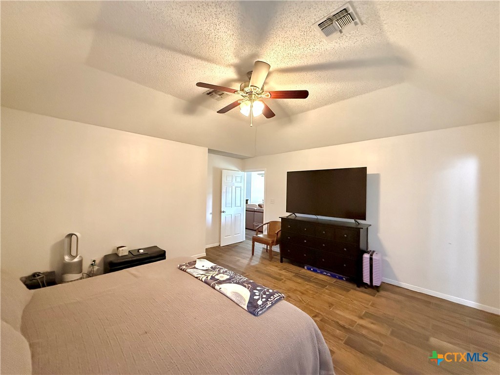 901 Taos Drive