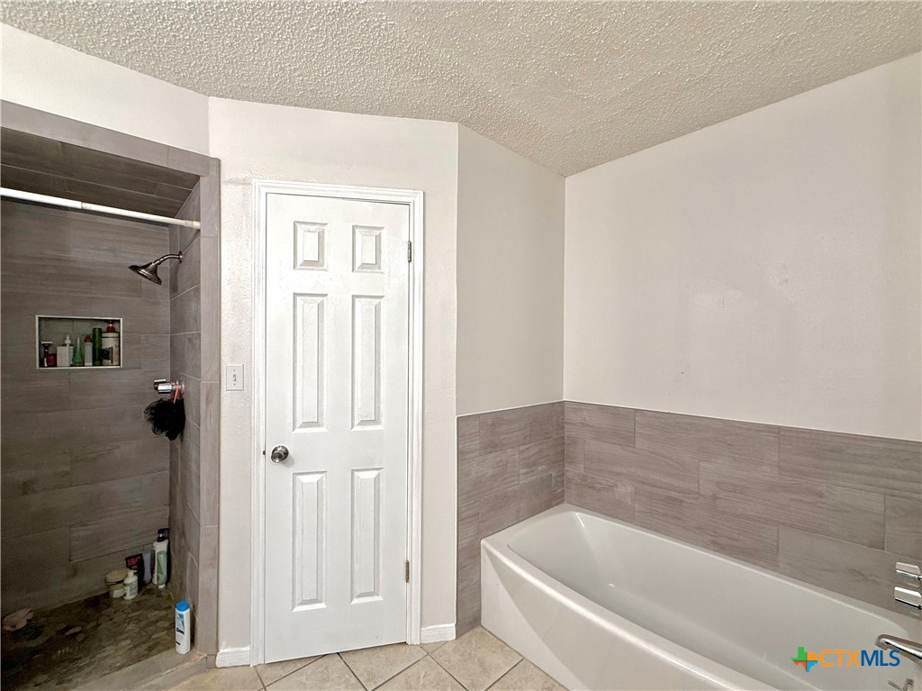 901 Taos Drive