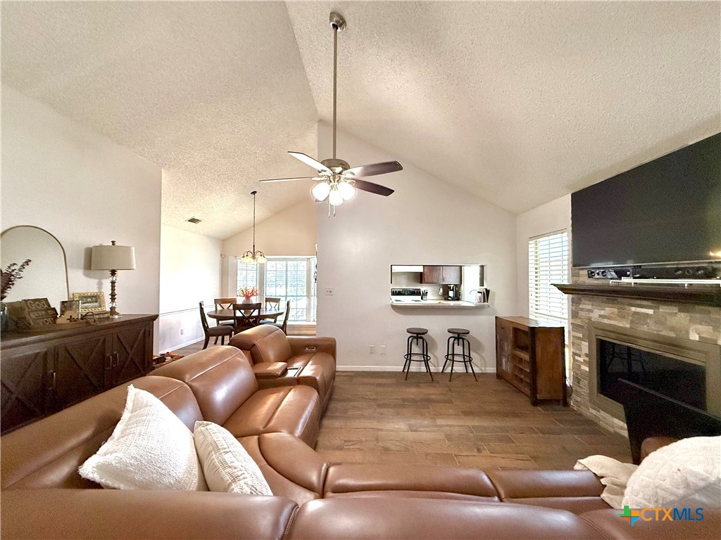 901 Taos Drive