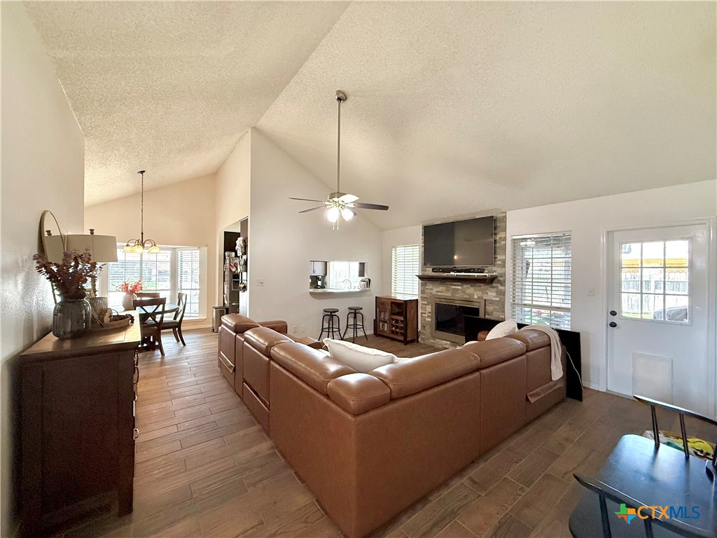 901 Taos Drive