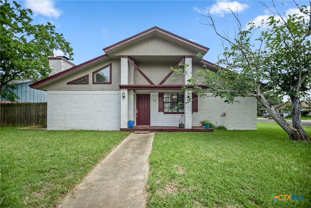 102 Sagemont Avenue