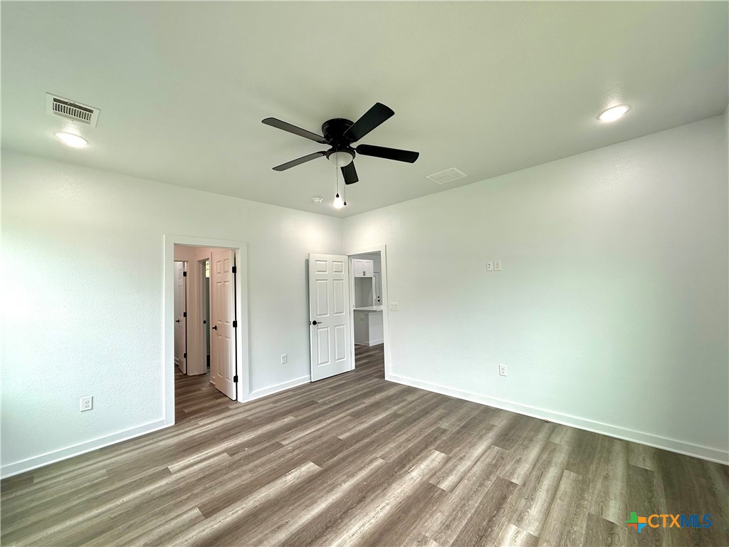 501 Walnut St