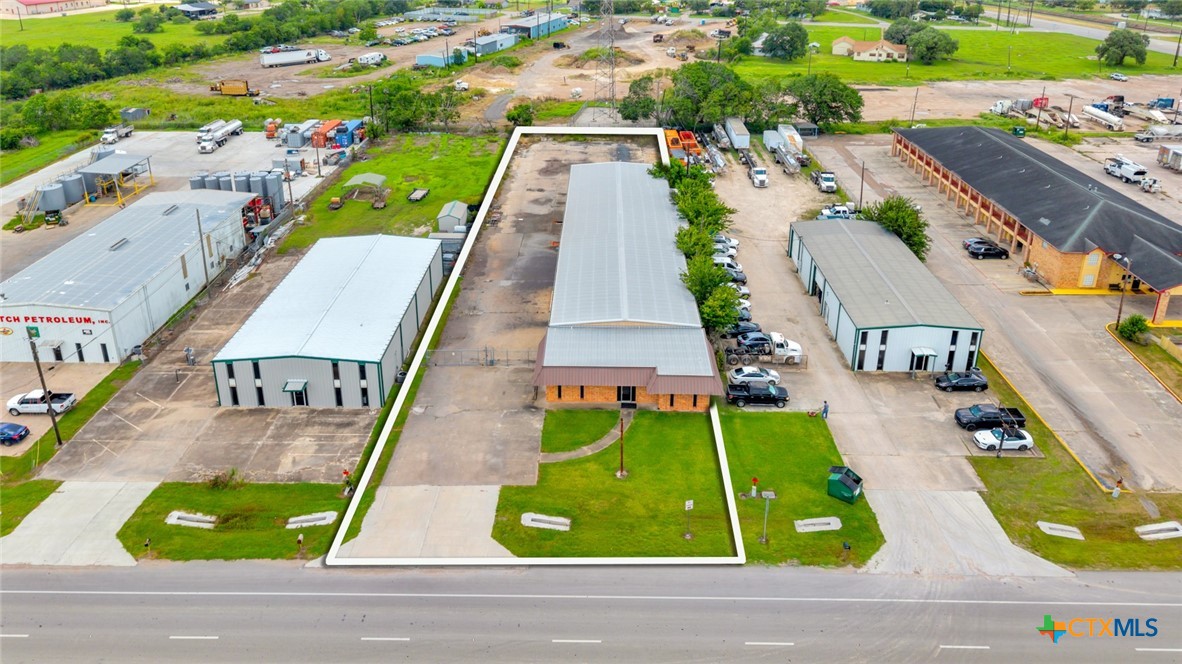 3305 US Highway 59