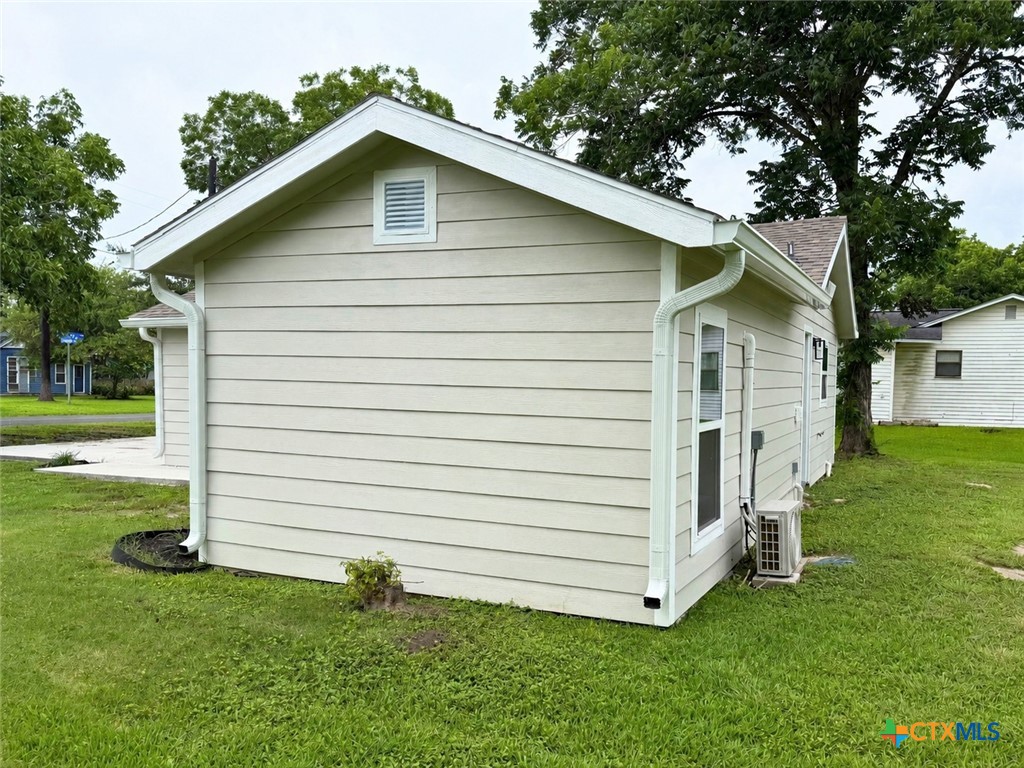 1108 Harvey Lane