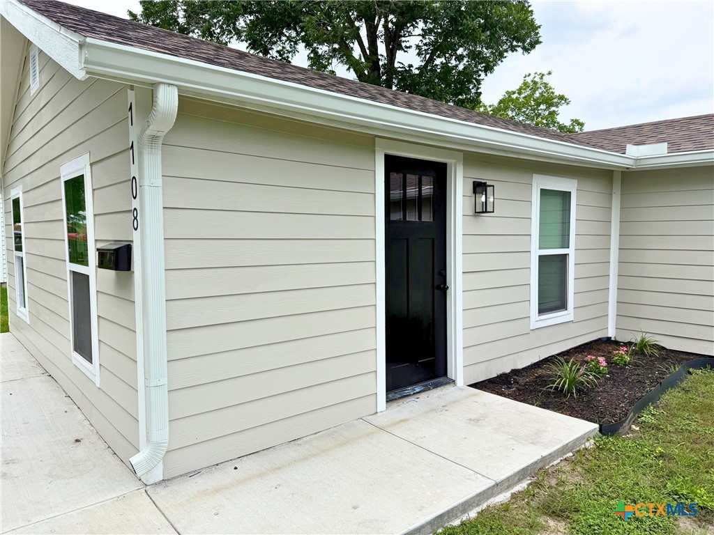 1108 Harvey Lane