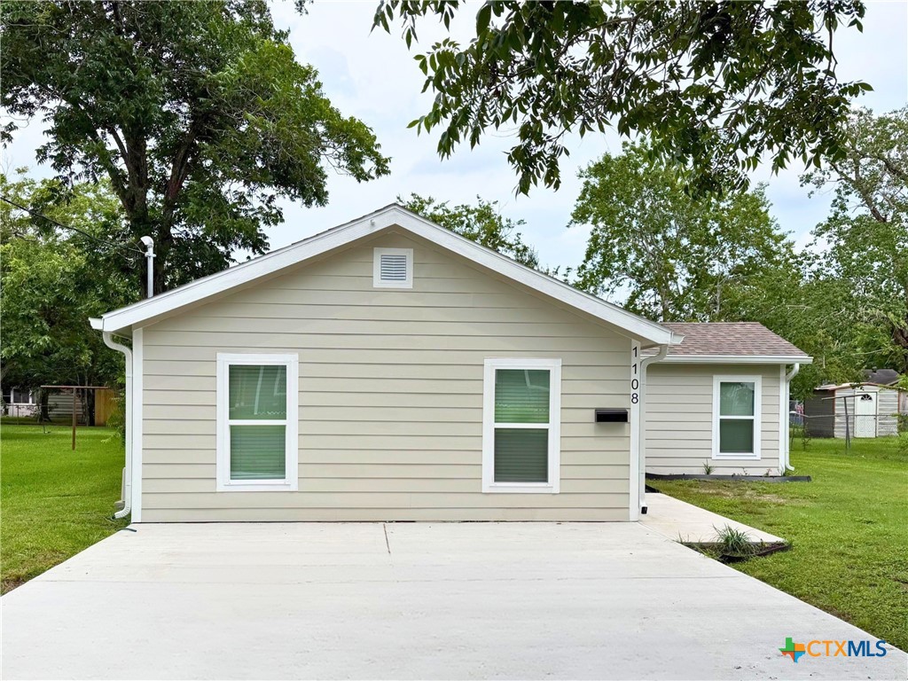 1108 Harvey Lane