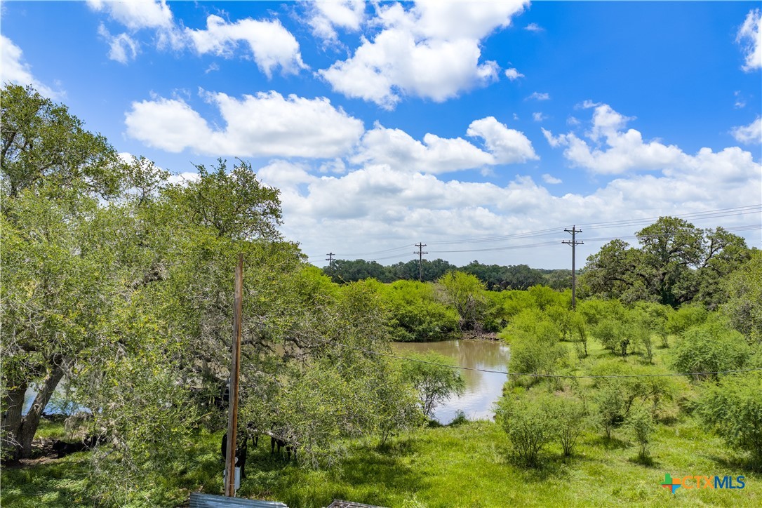 596 Hallemann Road