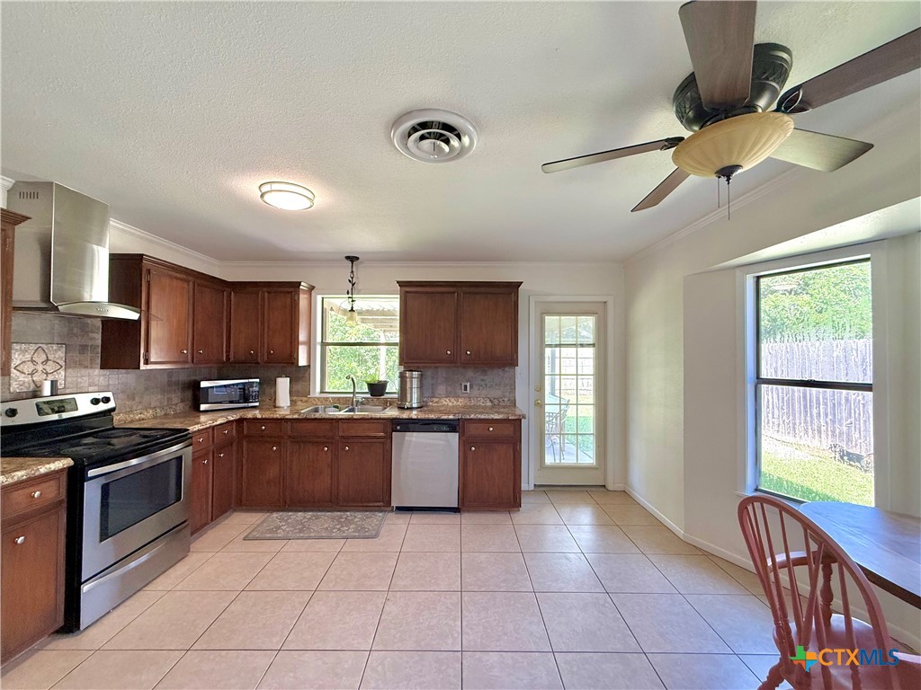 505 Camelot Drive