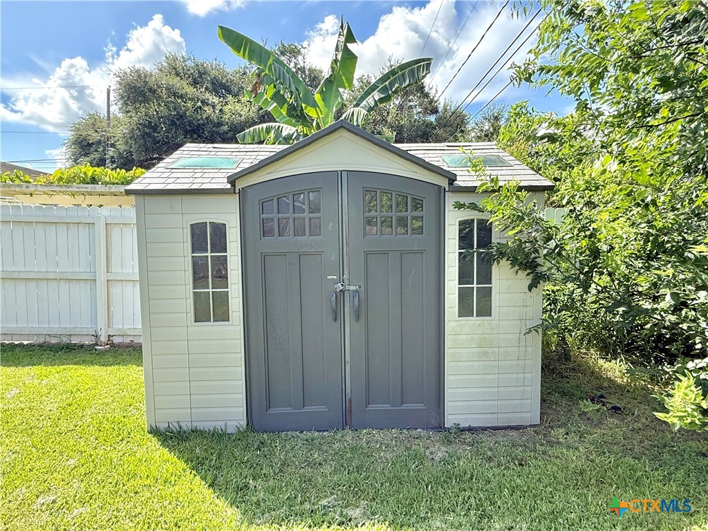 505 Camelot Drive