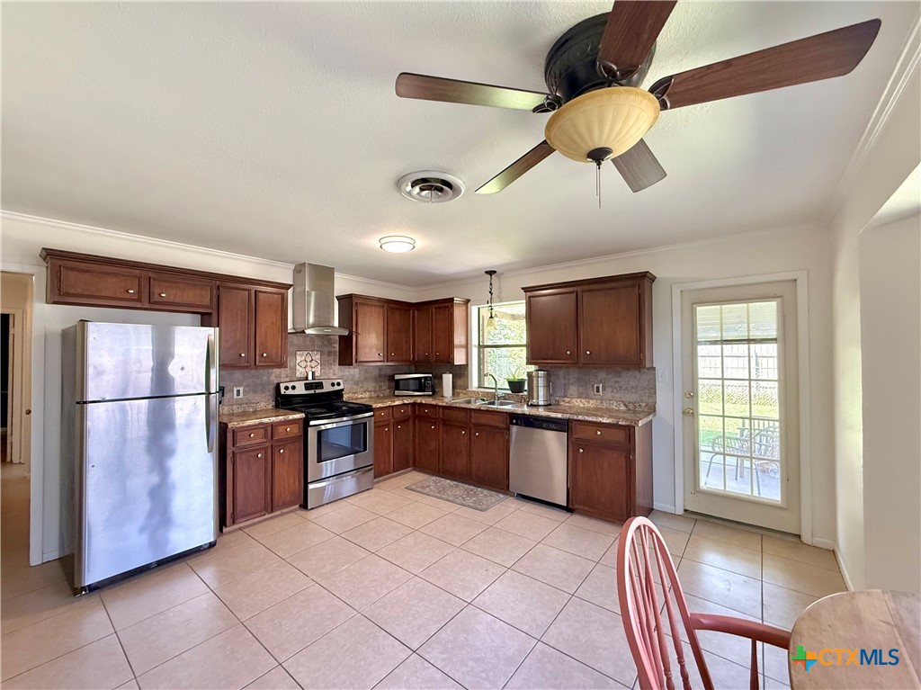 505 Camelot Drive