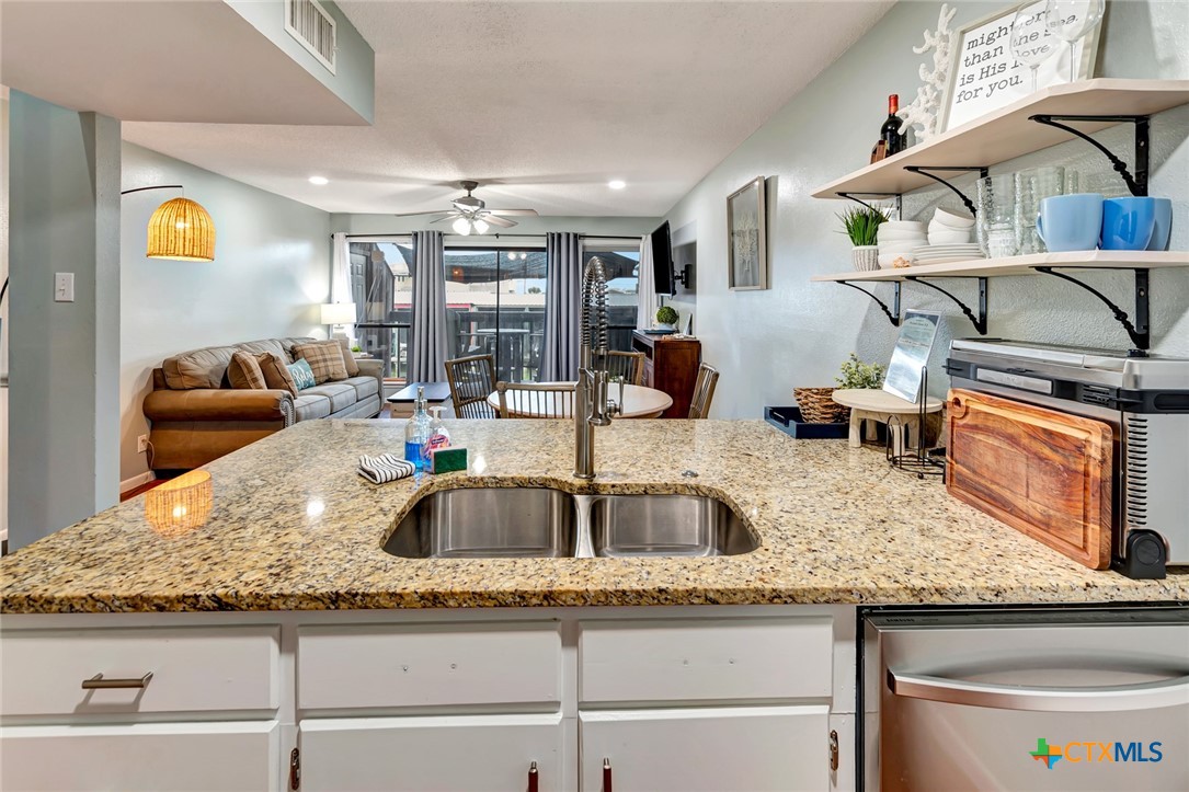 462 N 15th Street Unit #2 Cove
