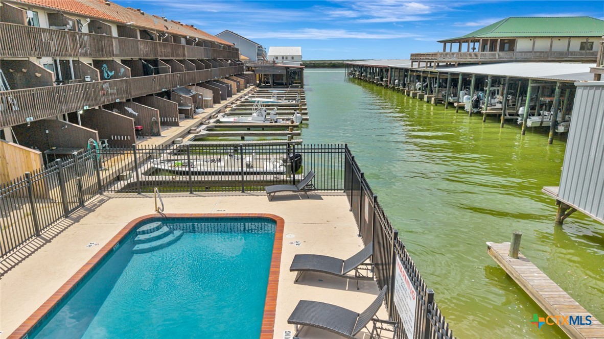 462 N 15th Street Unit #2 Cove
